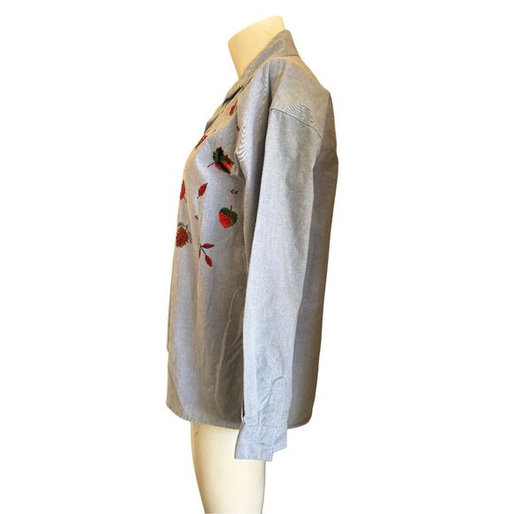 Denim Republic women’s M blue denim cotton red Maple leaf  button up shirt Canad - Picture 4 of 4